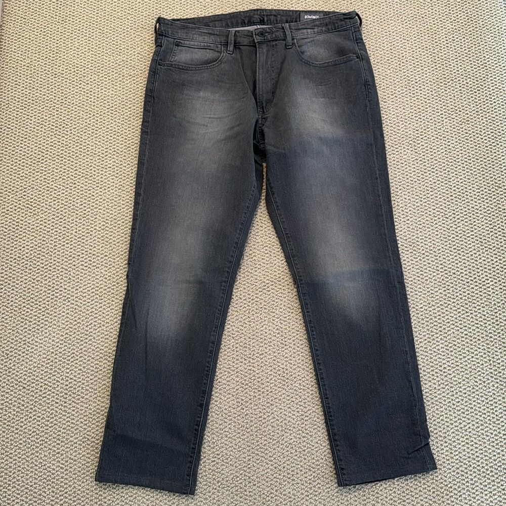 Bonobos washed gray straight leg 5-pocket jeans. 34 x 34.